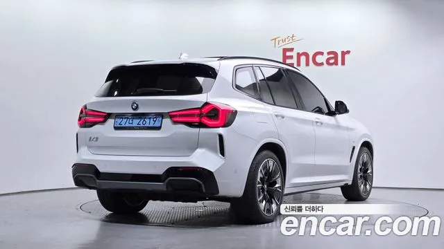 BMW iX3 G08 (2020–2024) — Фото автомобиля 2