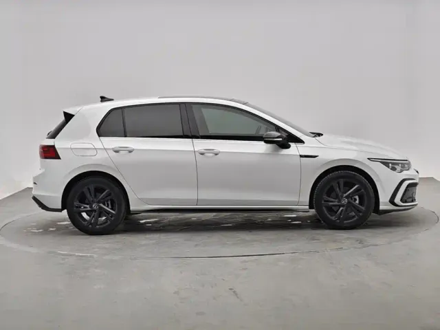 Volkswagen Golf 2023 Facelift 280TSI DSG R-Line Lite — Фото автомобиля 2