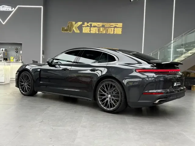 Porsche Panamera — Фото автомобиля 11