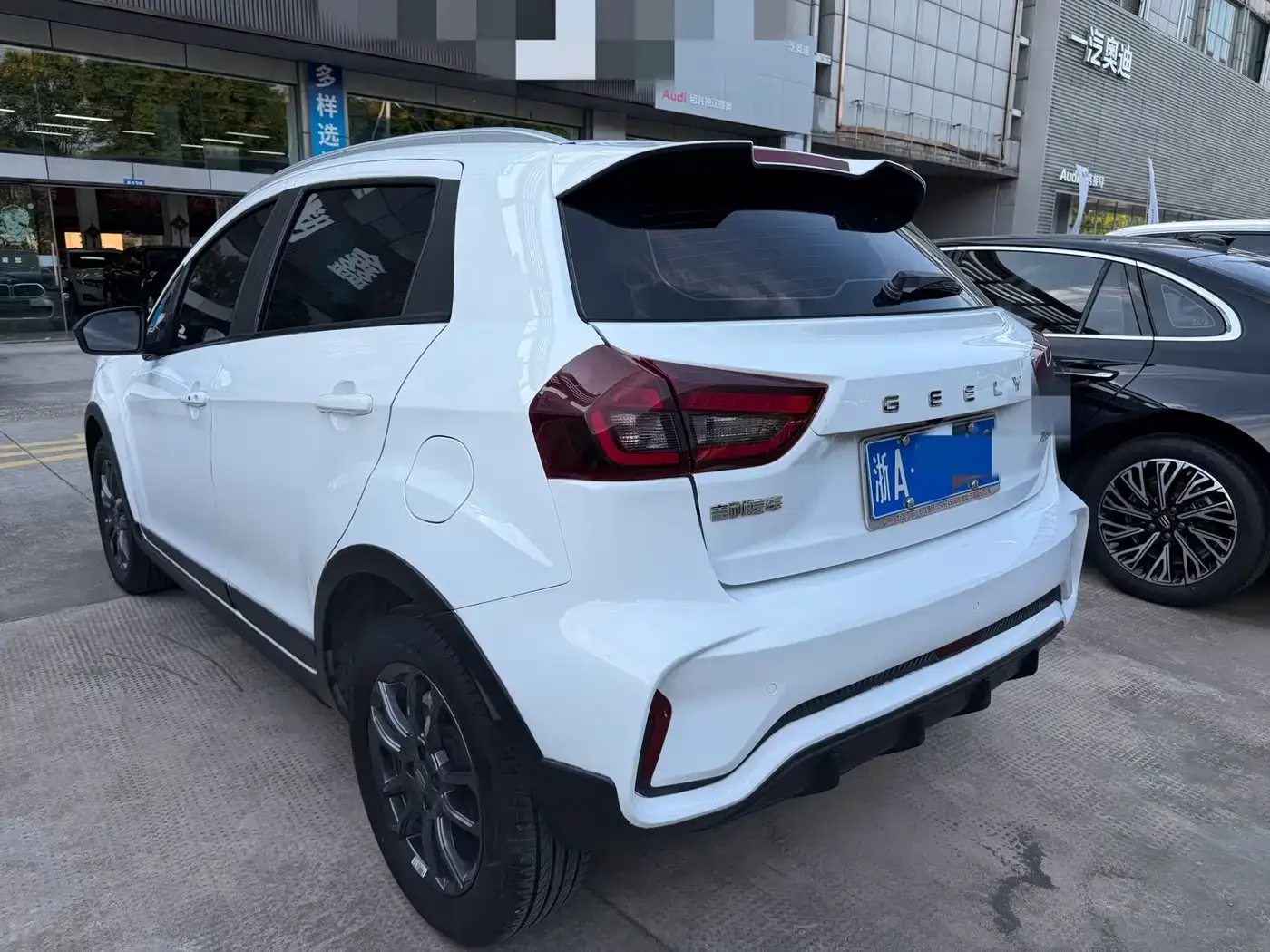 Geely Vision X3 2021 PRO 1.5L CVT Premium — Фото автомобиля 4