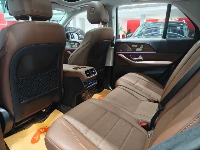 Mercedes-Benz GLE-Class — Фото автомобиля 9