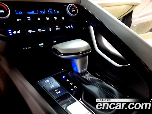 Hyundai AVANTE Новый Avante (CN7) — Фото автомобиля 9