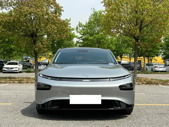 Xpeng P7 — Фото автомобиля 2