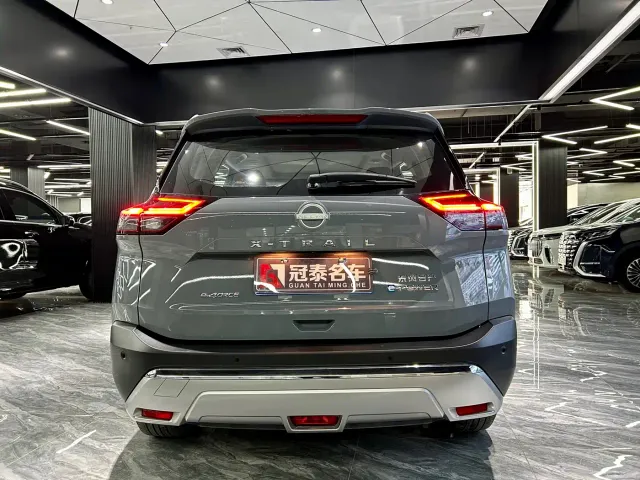 Nissan X-Trail — Фото автомобиля 6