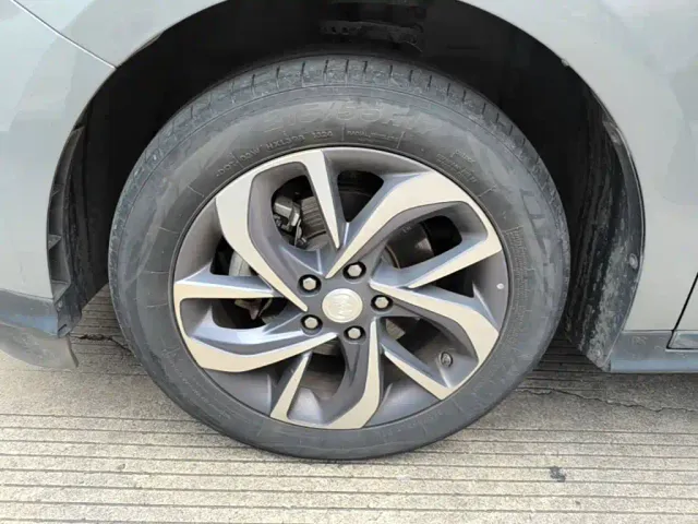 Buick Velite 6 — Фото автомобиля 22