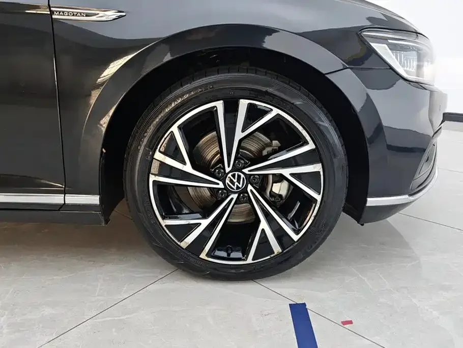 Volkswagen Magotan 2020 330TSI DSG Luxury — Фото автомобиля 6