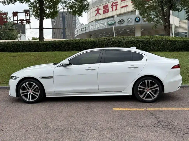Jaguar XEL — Фото автомобиля 3