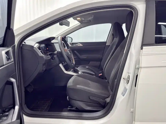 Volkswagen Polo — Фото автомобиля 14