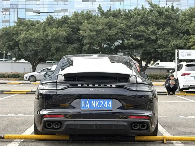 Porsche Panamera — Фото автомобиля 4