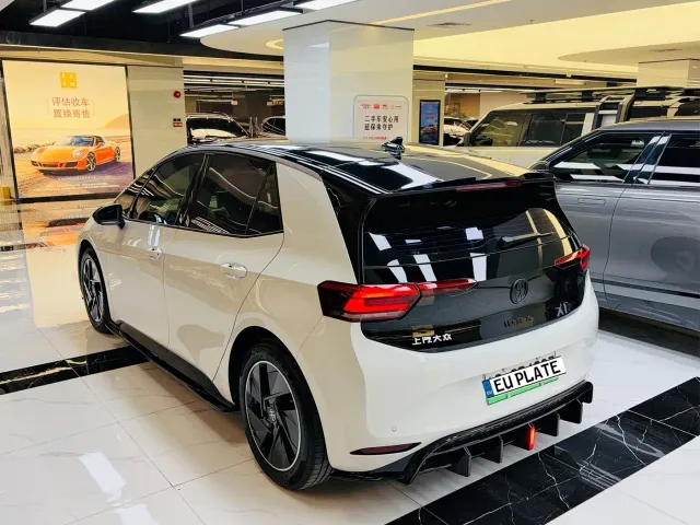 Volkswagen Volkswagen ID.3 2025 Smart Edition Ultimate Intelligence Oxygen Version — Фото автомобиля 4