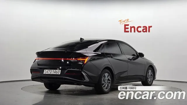 Hyundai Avante CN7 — Фото автомобиля 2