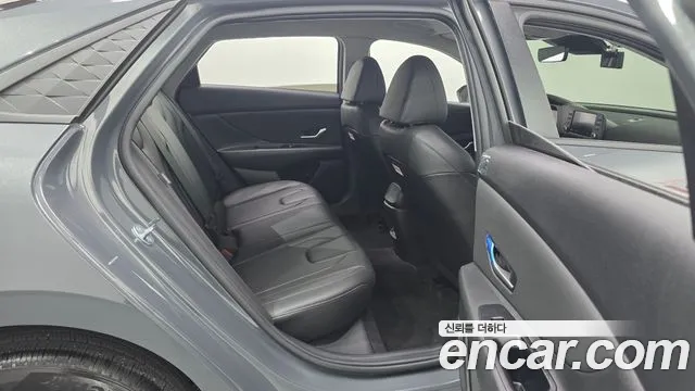 Hyundai Avante CN7 — Фото автомобиля 25