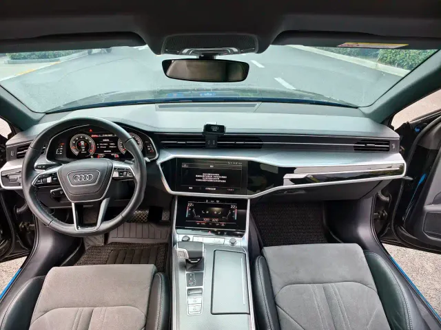 Audi A6L — Фото автомобиля 13