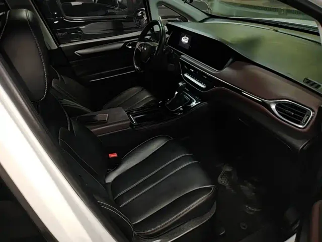 GAC Trumpchi M6 — Фото автомобиля 24
