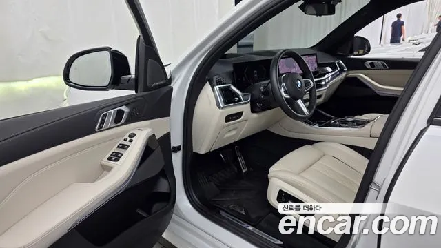 BMW X5 xDrive 40i M Sport — Фото автомобиля 10