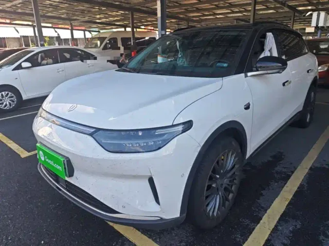 Фотография автомобиля — Leapmotor C11