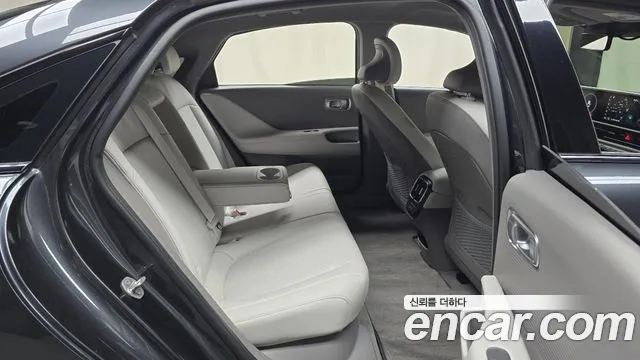 Hyundai Ioniq 6 — Фото автомобиля 17