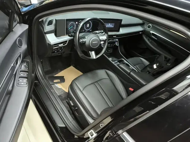 Hyundai Sonata — Фото автомобиля 15