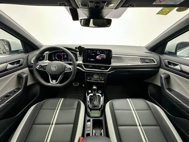 Volkswagen T-Roc — Фото автомобиля 22