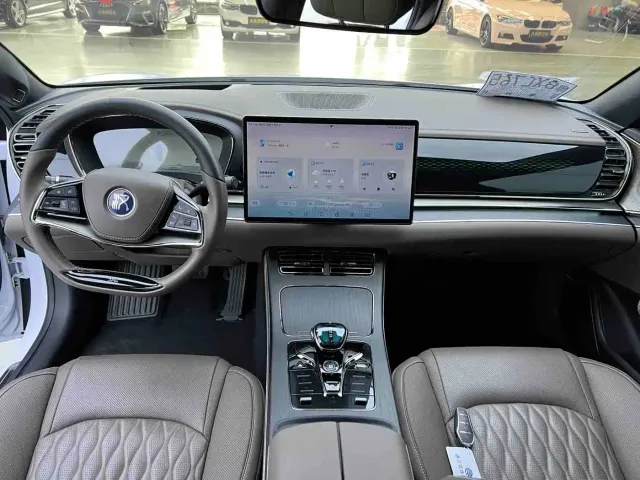 BYD Han 2023 EV Champion Edition 605KM FWD Premium — Фото автомобиля 6