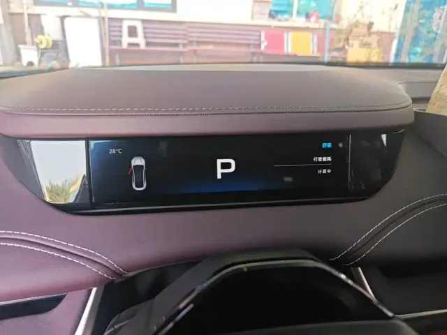 Xiaomi SU7 — Фото автомобиля 14