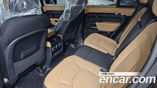 Land Rover Defender L663 — Фото автомобиля 16