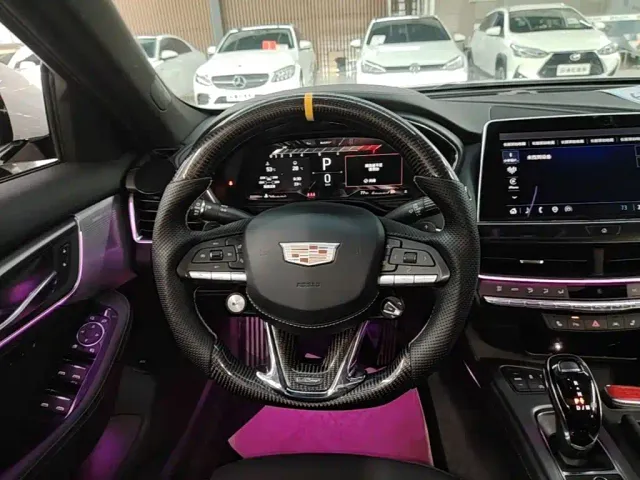 Cadillac CT5 — Фото автомобиля 10