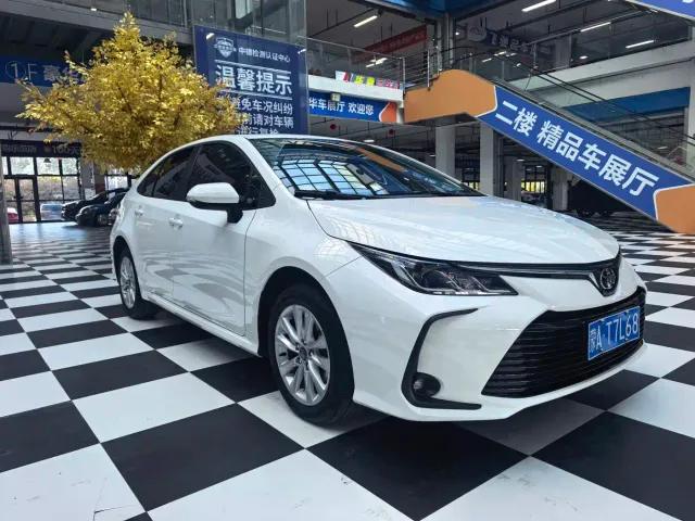 Toyota Corolla — Фото автомобиля 3