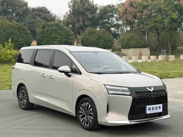 Wuling Starlight 730 — Фото автомобиля 3