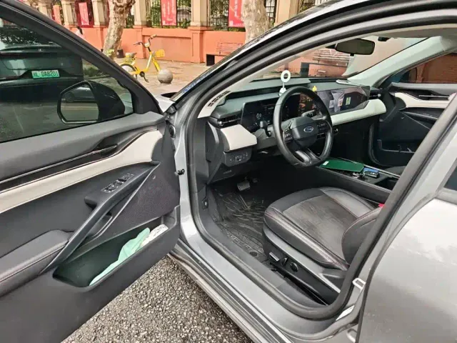 Ford Mondeo — Фото автомобиля 17