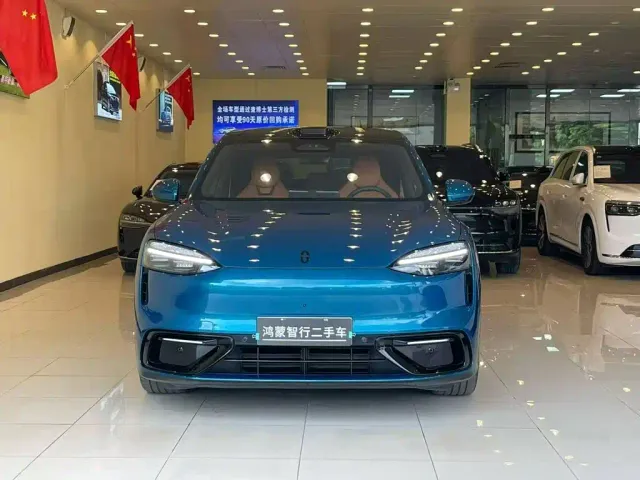 Aito M6 — Фото автомобиля 2