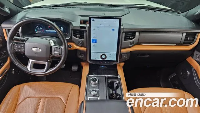 Ford Expedition — Фото автомобиля 6