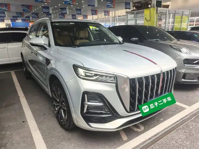 Hongqi HS5 — Фото автомобиля 3