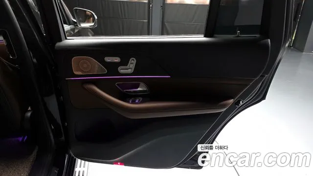 Mercedes-Benz GLS-Class — Фото автомобиля 19