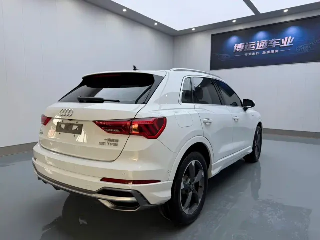 Audi Q3 — Фото автомобиля 6