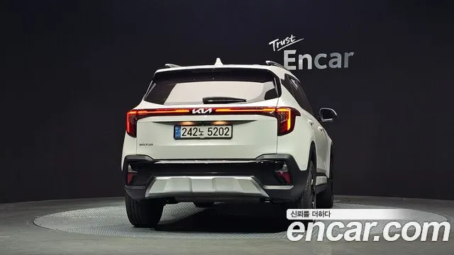 Kia Seltos New — Фото автомобиля 4