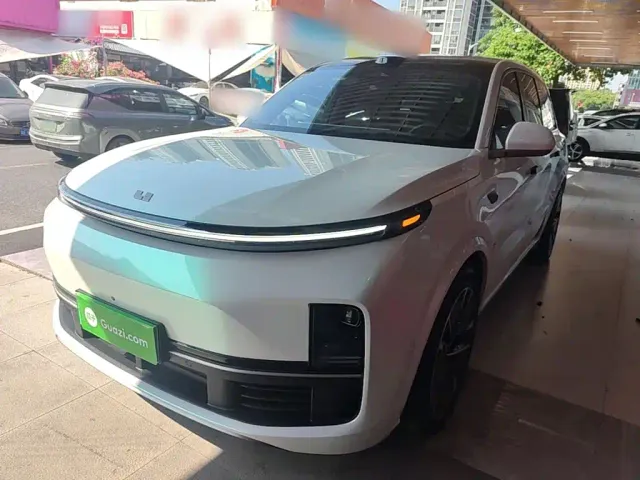 Фотография автомобиля — Li Auto L9