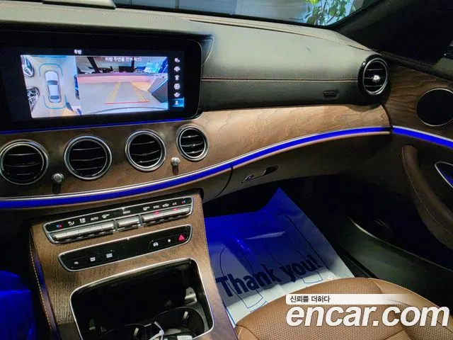 Mercedes-Benz E-Class — Фото автомобиля 15