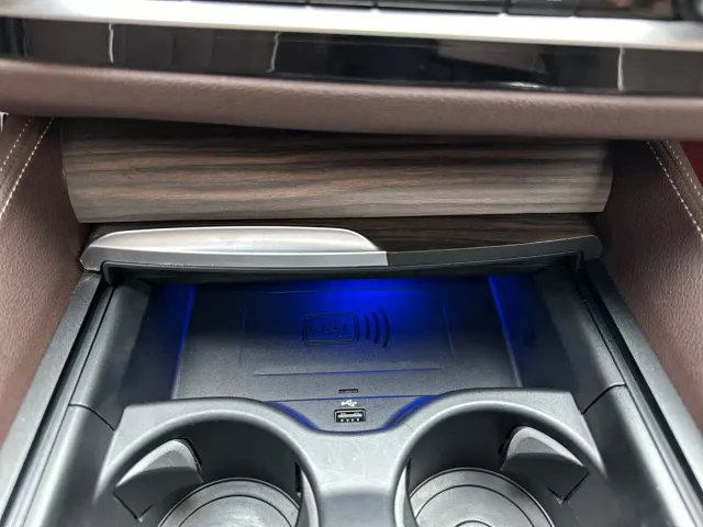 BMW 5 Series — Фото автомобиля 28
