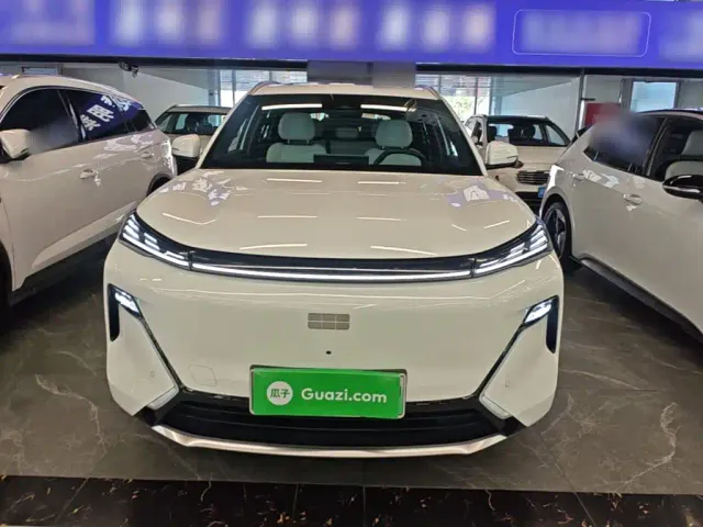 Geely Galaxy Starship 7 EM-i — Фото автомобиля 2