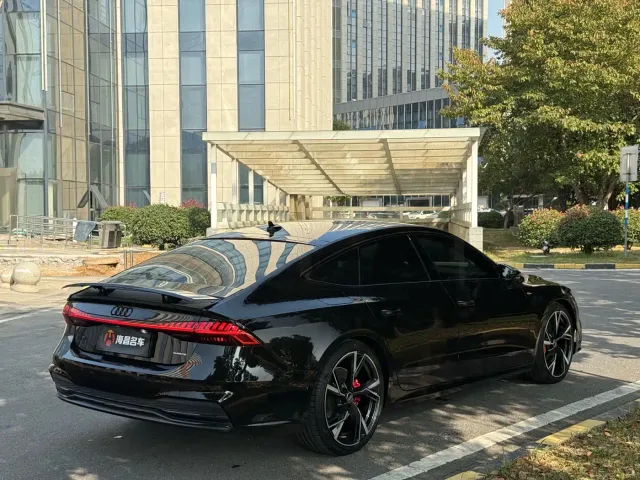Audi A7 — Фото автомобиля 6