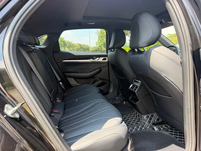 Geely Xingrui — Фото автомобиля 16