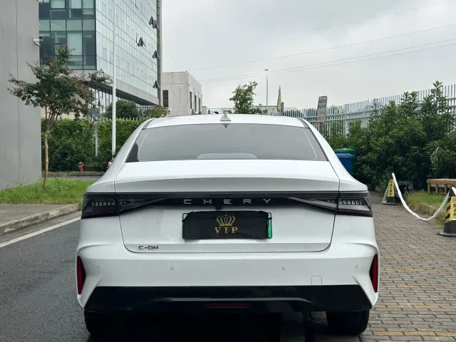 Chery Fulwin A8 — Фото автомобиля 4