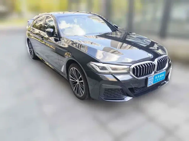 BMW BMW 5 Series 2023 530Li Leading M Sport Package — Фото автомобиля 3