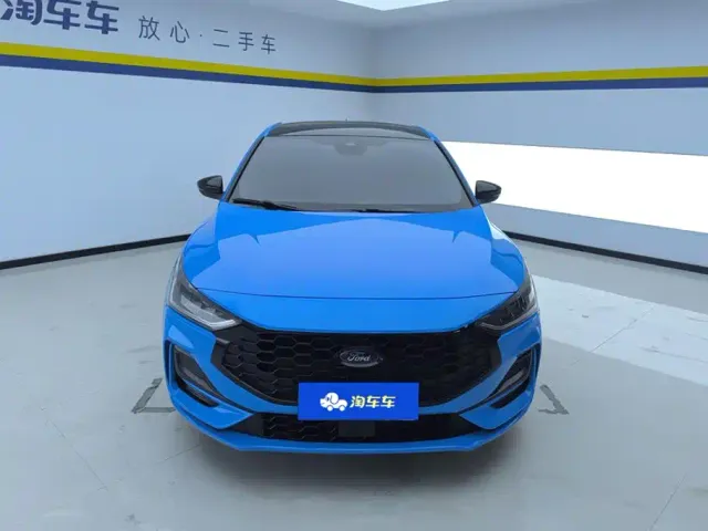 Ford Focus — Фото автомобиля 2