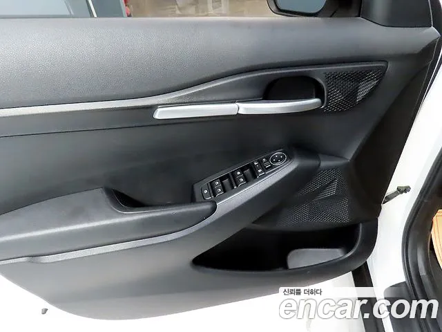 Kia Seltos Бензин 1.6 турбо 2WD — Фото автомобиля 14