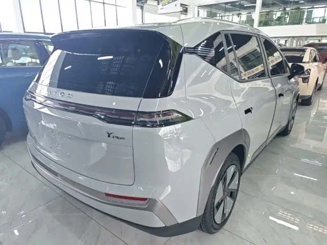 GAC Aion Y — Фото автомобиля 6