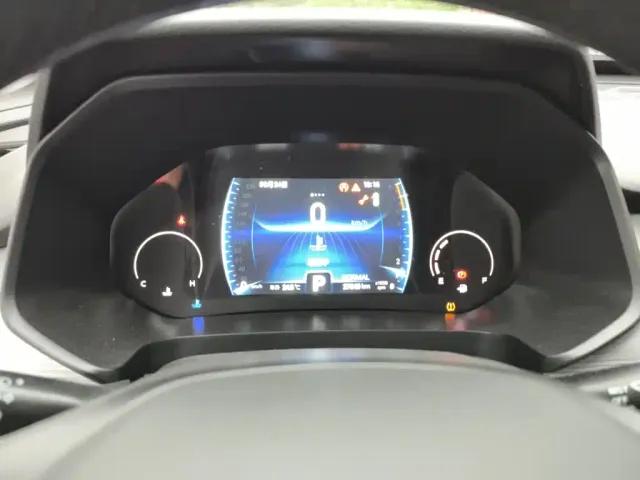 Chery Tiggo 8 — Фото автомобиля 7