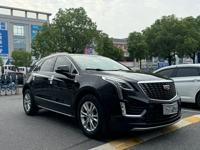 Cadillac XT5 — Фото автомобиля 3