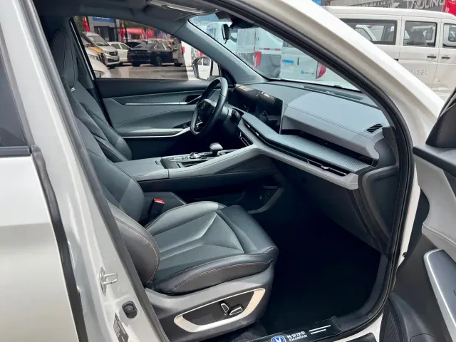 Changan CS75 Plus — Фото автомобиля 7